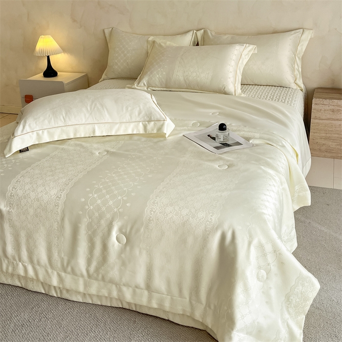 91家纺网 家纺一手货源 找家纺 大麦家纺 2026年高精密锦缎提花夏被四件套 梦网-米白