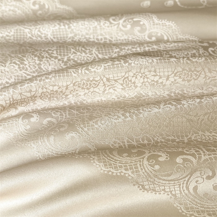 91家纺网 家纺一手货源 找家纺 大麦家纺 2026年高精密锦缎提花夏被四件套 梦网-米黄