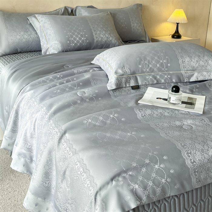 91家纺网 家纺一手货源 找家纺 大麦家纺 2026年高精密锦缎提花夏被四件套 梦网-浅灰