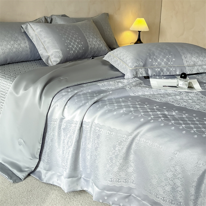 91家纺网 家纺一手货源 找家纺 大麦家纺 2026年高精密锦缎提花夏被四件套 梦网-浅灰