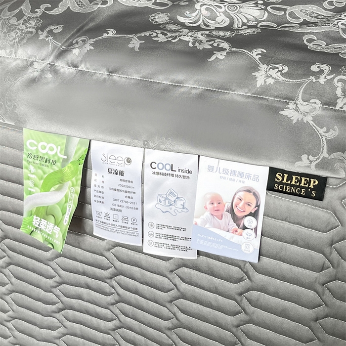 91家纺网 家纺一手货源 找家纺 大麦家纺 2026年高精密锦缎提花夏被四件套 密锁-浅灰