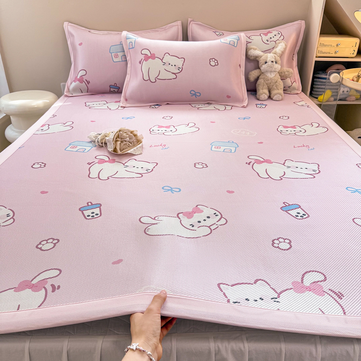 91家纺网 家纺一手货源 找家纺 （总）懒猫家纺 2026春夏新款600D数码印花冰藤凉席席子-床席款