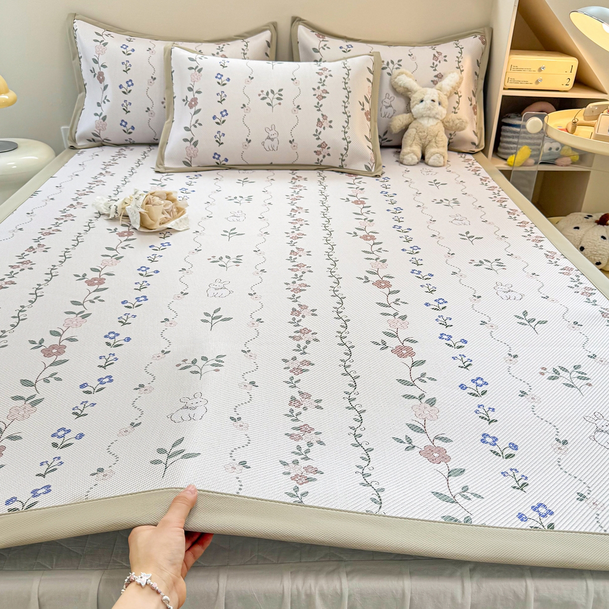 91家纺网 家纺一手货源 找家纺 （总）懒猫家纺 2026春夏新款600D数码印花冰藤凉席席子-床席款