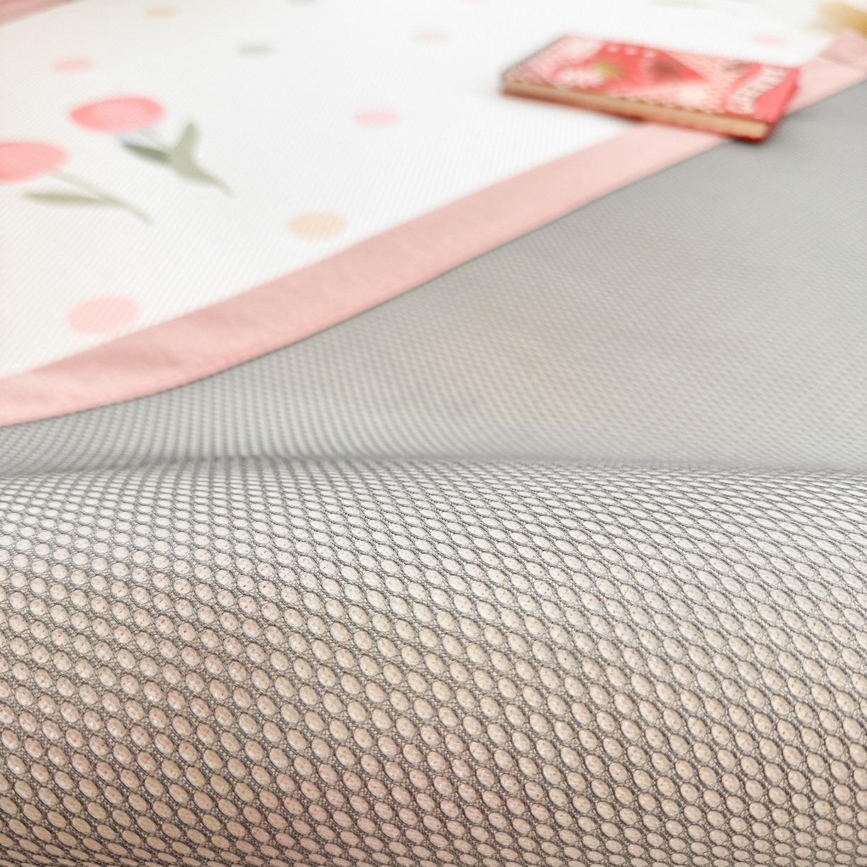 91家纺网 家纺一手货源 找家纺 懒猫家纺 2026春夏新款600D数码印花冰藤凉席席子-床席款 浪漫郁金香