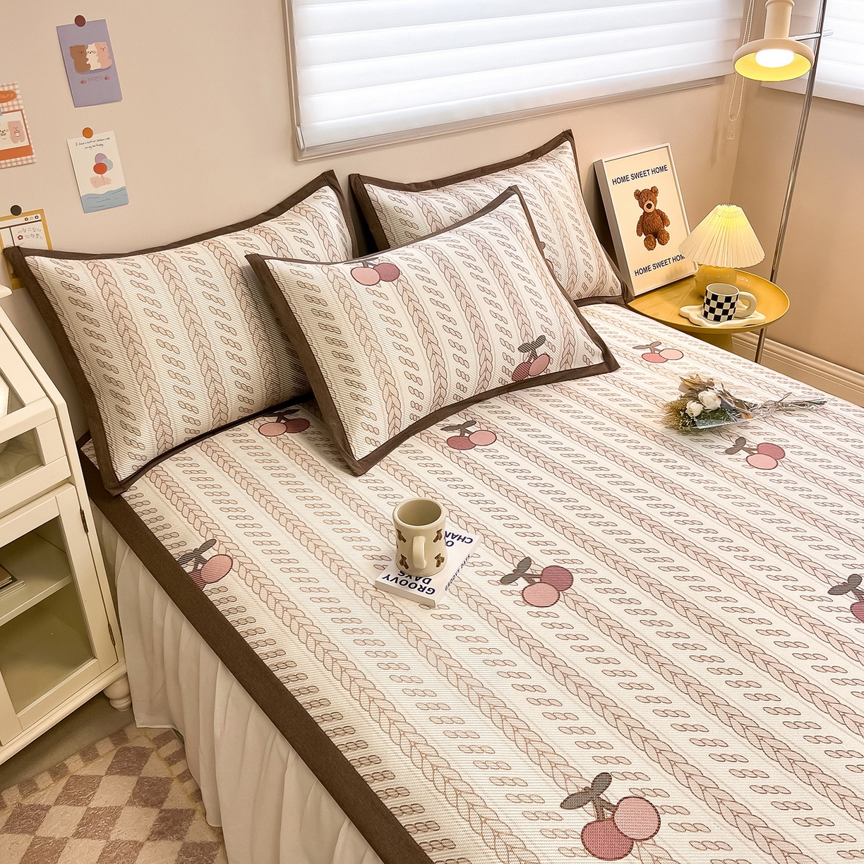 91家纺网 家纺一手货源 找家纺 懒猫家纺 2026春夏新款600D数码印花冰藤凉席席子-床席款 硕果