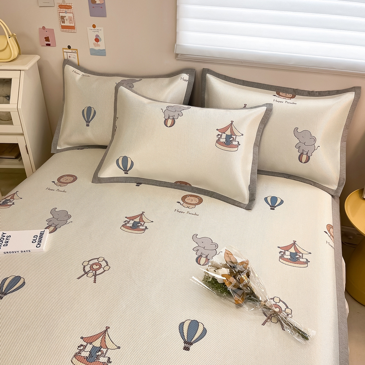 91家纺网 家纺一手货源 找家纺 懒猫家纺 2026春夏新款600D数码印花冰藤凉席席子-床席款 游乐园