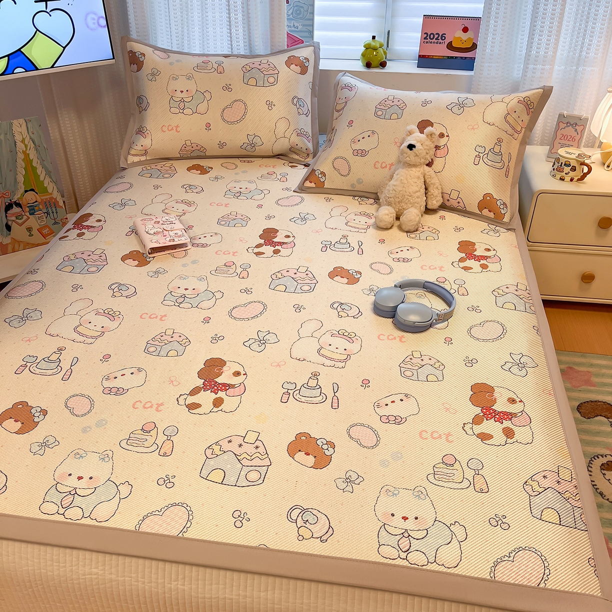 91家纺网 家纺一手货源 找家纺 懒猫家纺 2026春夏新款600D数码印花冰藤凉席席子-床席款 甜品小屋