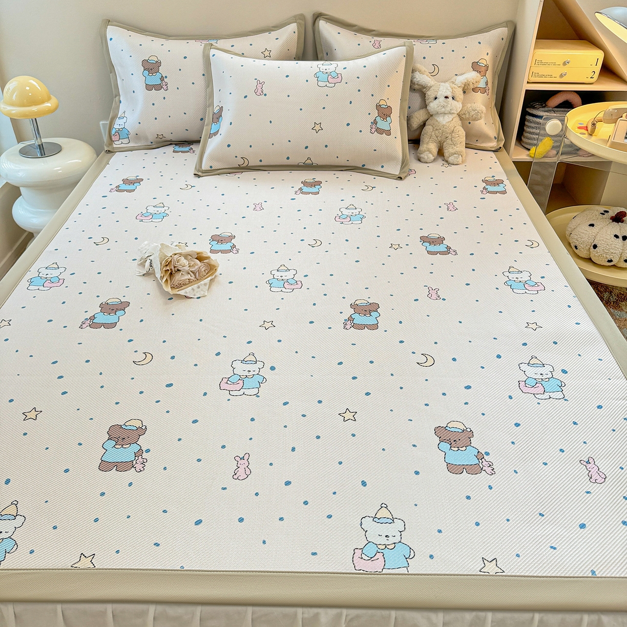 91家纺网 家纺一手货源 找家纺 懒猫家纺 2026春夏新款600D数码印花冰藤凉席席子-床席款 睡意朦胧