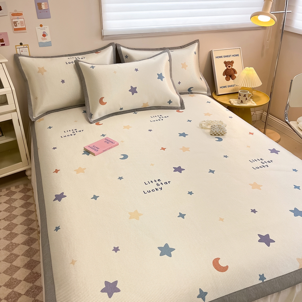 91家纺网 家纺一手货源 找家纺 懒猫家纺 2026春夏新款600D数码印花冰藤凉席席子-床席款 小星愿