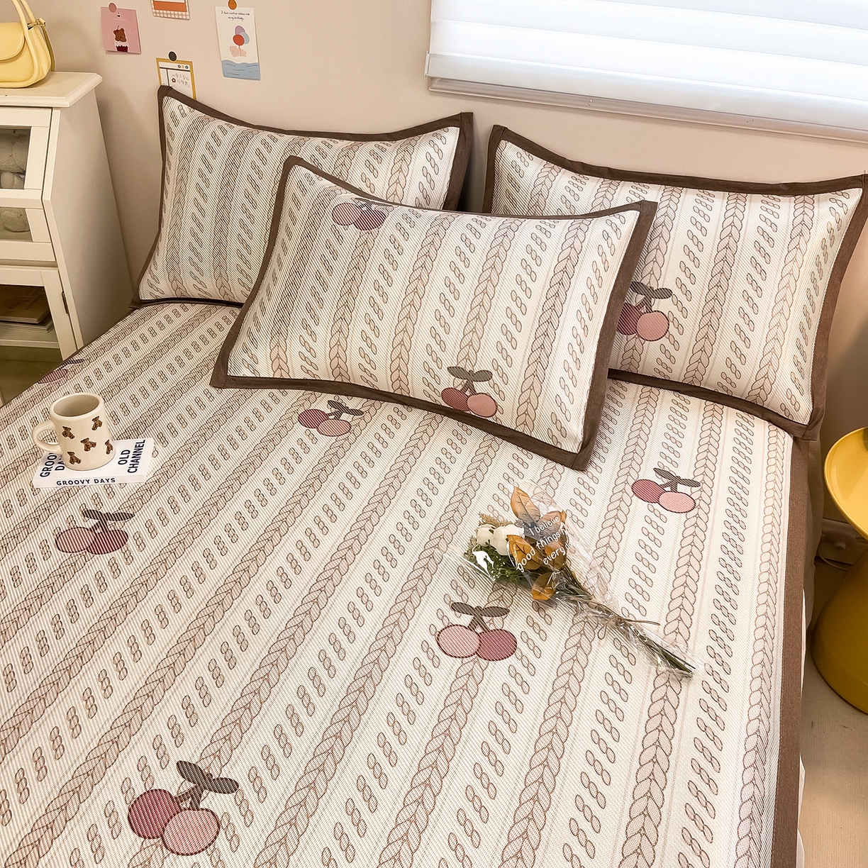 91家纺网 家纺一手货源 找家纺 懒猫家纺 2026春夏新款600D数码印花冰藤凉席席子-床席款 硕果