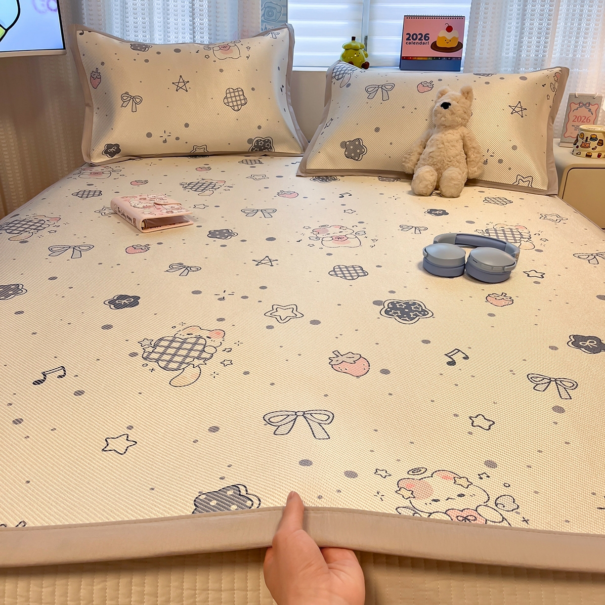 懒猫家纺 2026春夏新款600D数码印花冰藤凉席席子-床席款 莓果心事