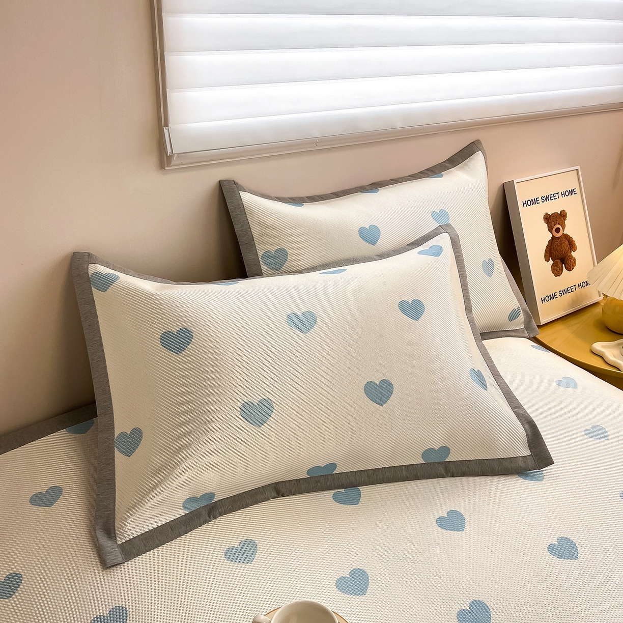 91家纺网 家纺一手货源 找家纺 懒猫家纺 2026春夏新款600D数码印花冰藤凉席席子-床席款 小爱心