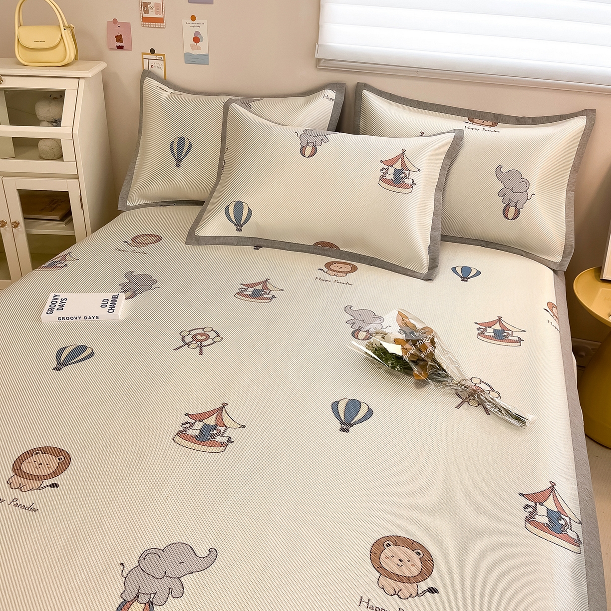 91家纺网 家纺一手货源 找家纺 懒猫家纺 2026春夏新款600D数码印花冰藤凉席席子-床席款 游乐园