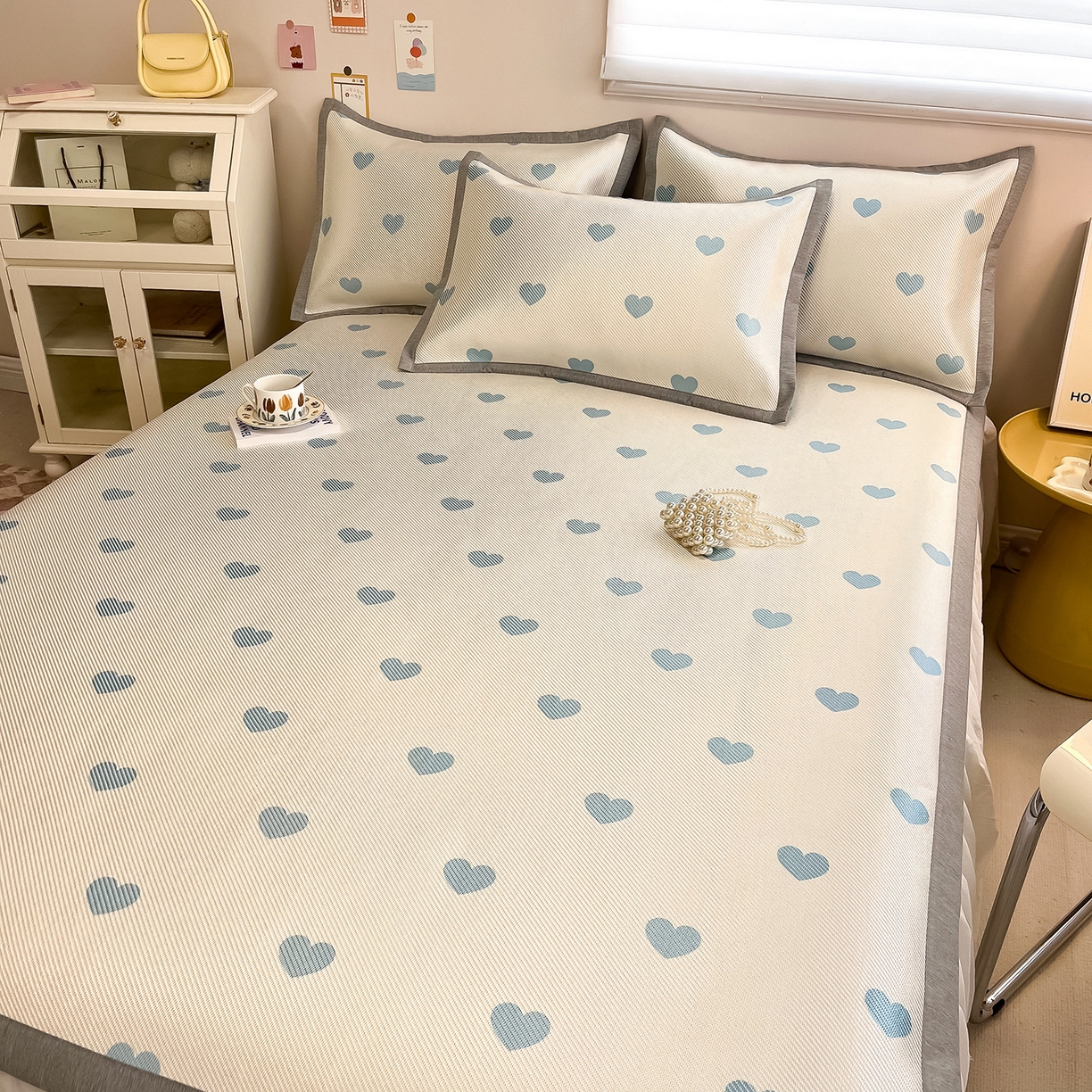 91家纺网 家纺一手货源 找家纺 懒猫家纺 2026春夏新款600D数码印花冰藤凉席席子-床席款 小爱心