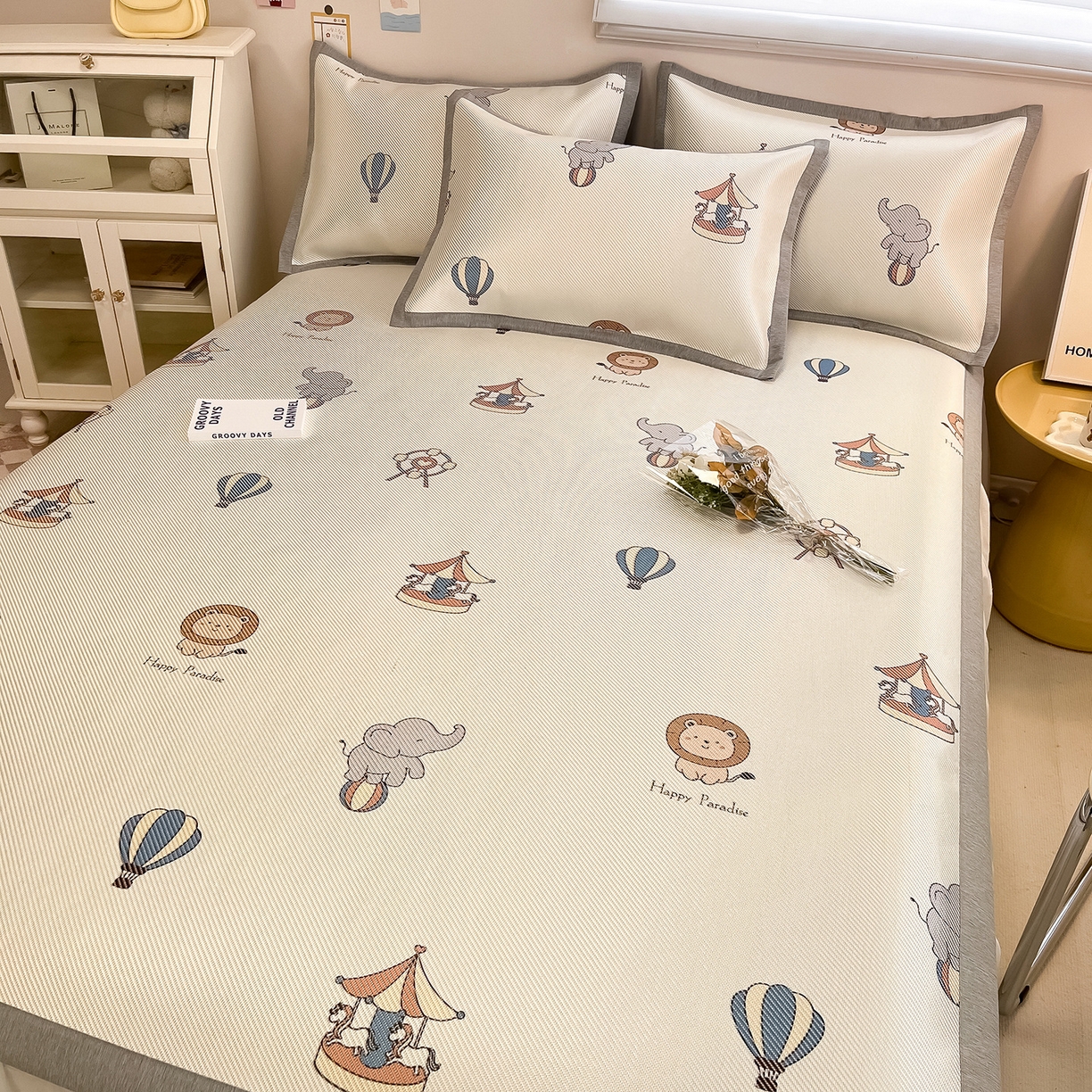 91家纺网 家纺一手货源 找家纺 懒猫家纺 2026春夏新款600D数码印花冰藤凉席席子-床席款 游乐园