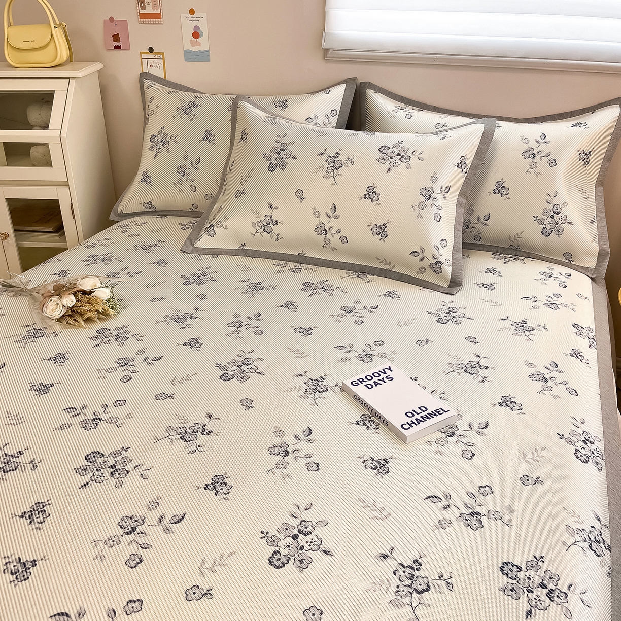 91家纺网 家纺一手货源 找家纺 懒猫家纺 2026春夏新款600D数码印花冰藤凉席席子-床席款 时光清浅