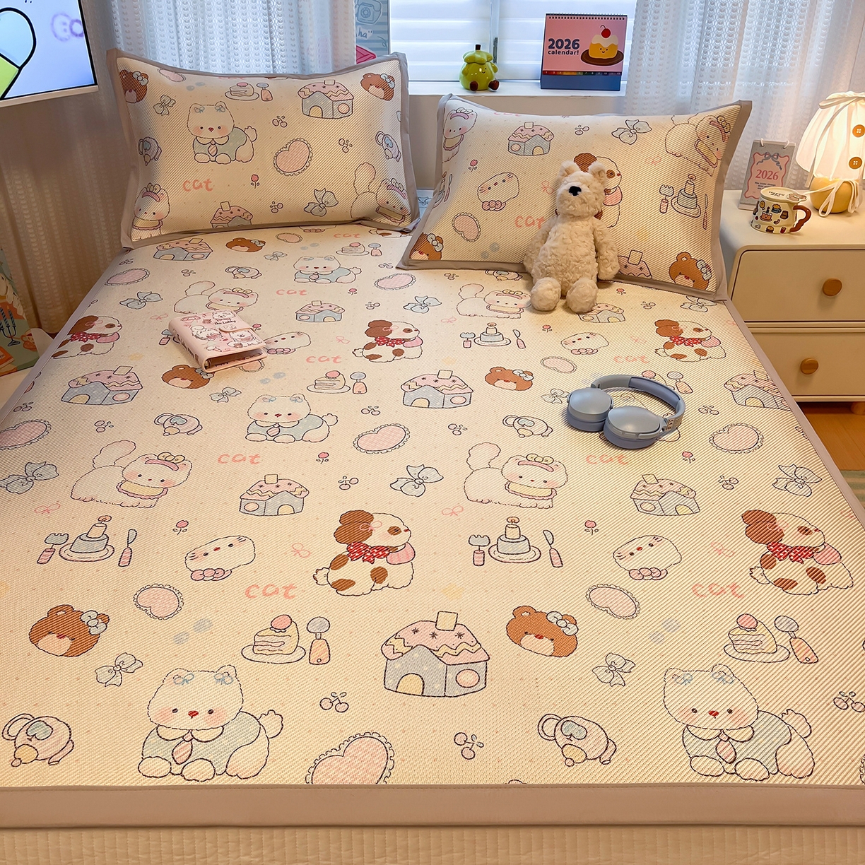 91家纺网 家纺一手货源 找家纺 懒猫家纺 2026春夏新款600D数码印花冰藤凉席席子-床席款 甜品小屋