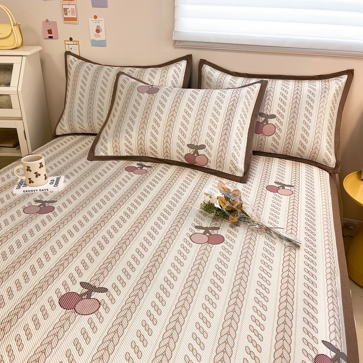 91家纺网 家纺一手货源 找家纺 懒猫家纺 2026春夏新款600D数码印花冰藤凉席席子-床席款 硕果