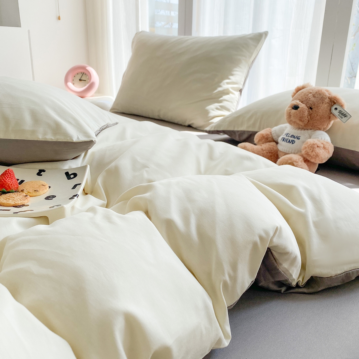 91家纺网 家纺一手货源 找家纺 女子家纺 2026新款全棉纯棉水洗棉布标四件套 奶白+时尚灰