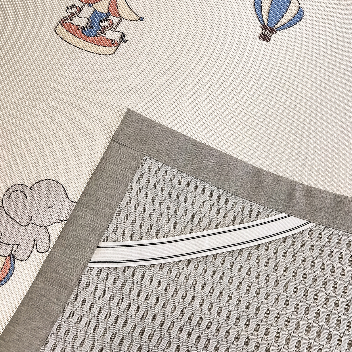 91家纺网 家纺一手货源 找家纺 懒猫家纺 2026春夏新款600D数码印花冰藤凉席席子-床席款 游乐园