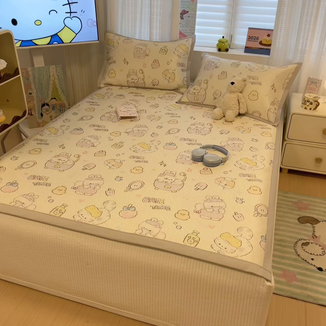 91家纺网 家纺一手货源 找家纺 懒猫家纺 2026春夏新款600D数码印花冰藤凉席席子-床席款 小猫泡泡浴