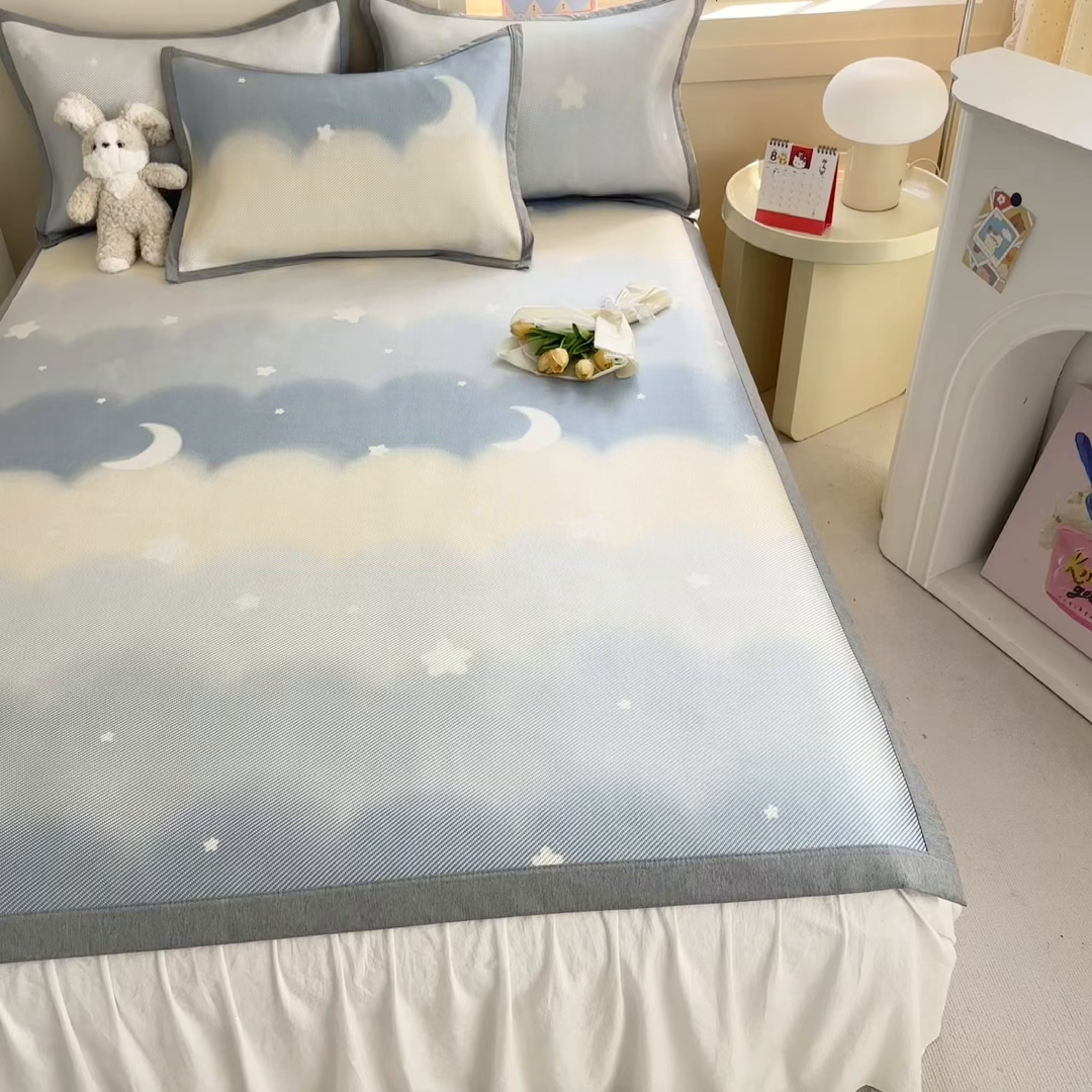 91家纺网 家纺一手货源 找家纺 懒猫家纺 2026春夏新款600D数码印花冰藤凉席席子-床席款 星月