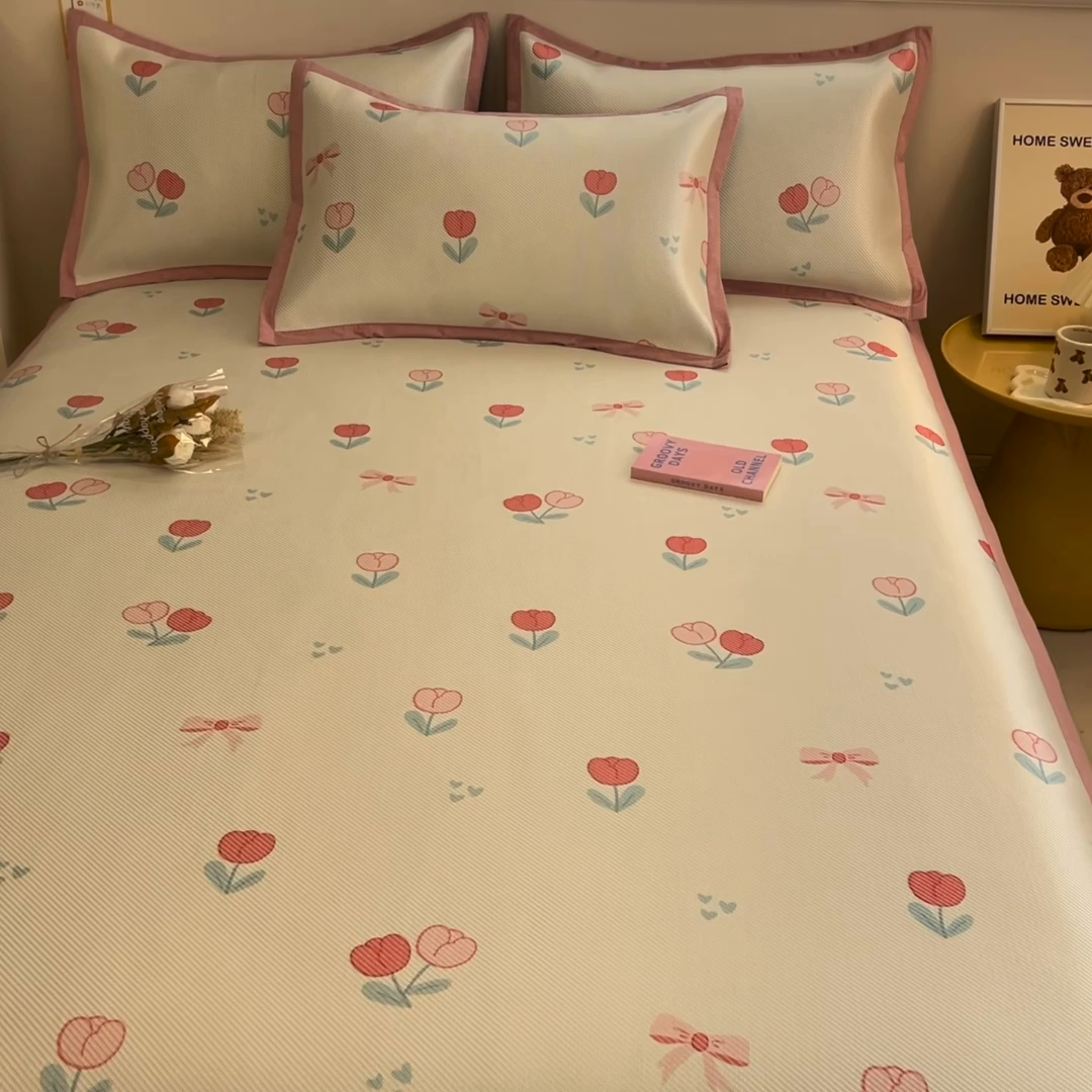 91家纺网 家纺一手货源 找家纺 懒猫家纺 2026春夏新款600D数码印花冰藤凉席席子-床席款 郁金香