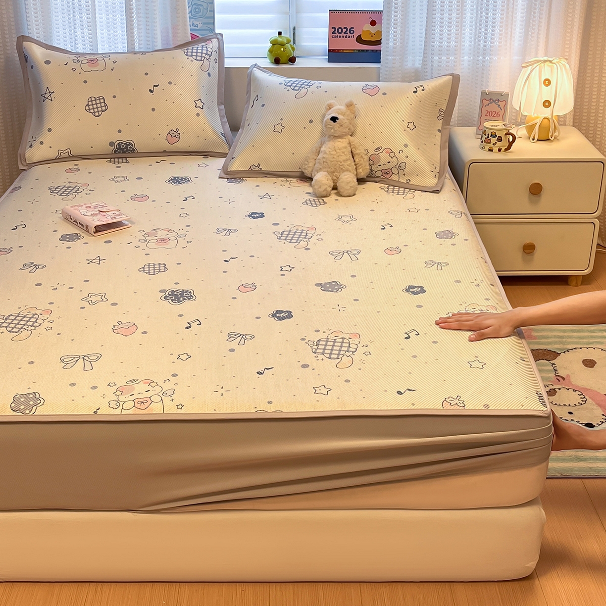 91家纺网 家纺一手货源 找家纺 （总）懒猫家纺 2026春夏新款600D数码印花冰藤凉席席子-床笠款