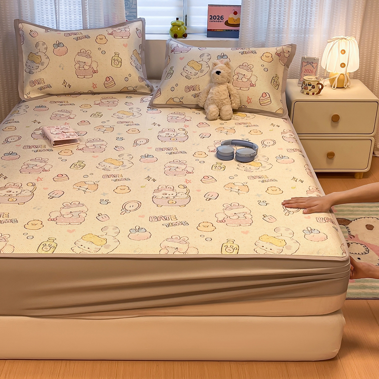 91家纺网 家纺一手货源 找家纺 （总）懒猫家纺 2026春夏新款600D数码印花冰藤凉席席子-床笠款