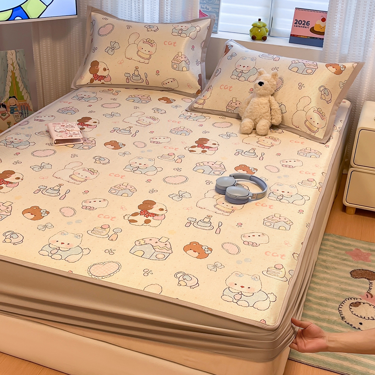 91家纺网 家纺一手货源 找家纺 懒猫家纺 2026春夏新款600D数码印花冰藤凉席席子-床笠款 甜品小屋