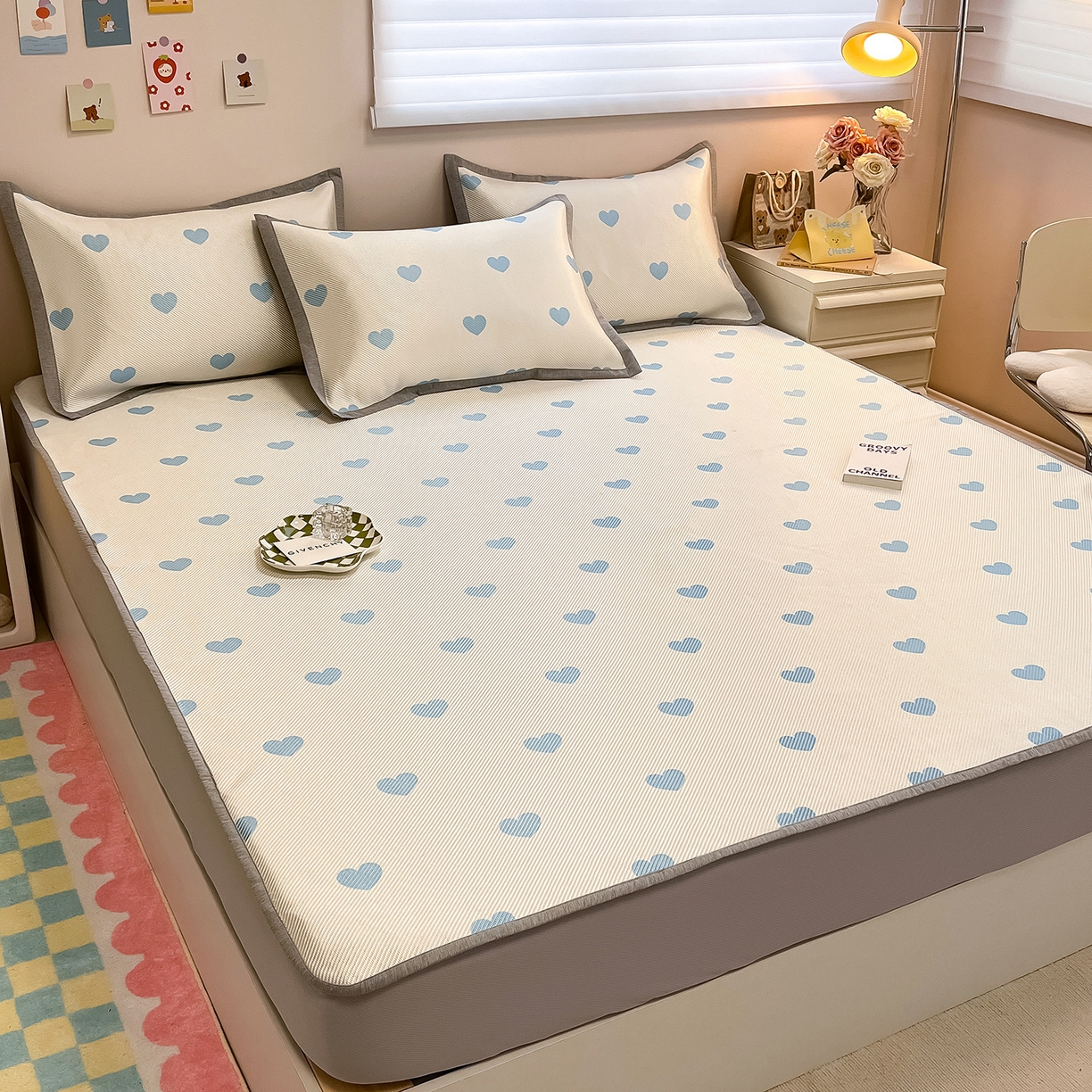 91家纺网 家纺一手货源 找家纺 懒猫家纺 2026春夏新款600D数码印花冰藤凉席席子-床笠款 小爱心