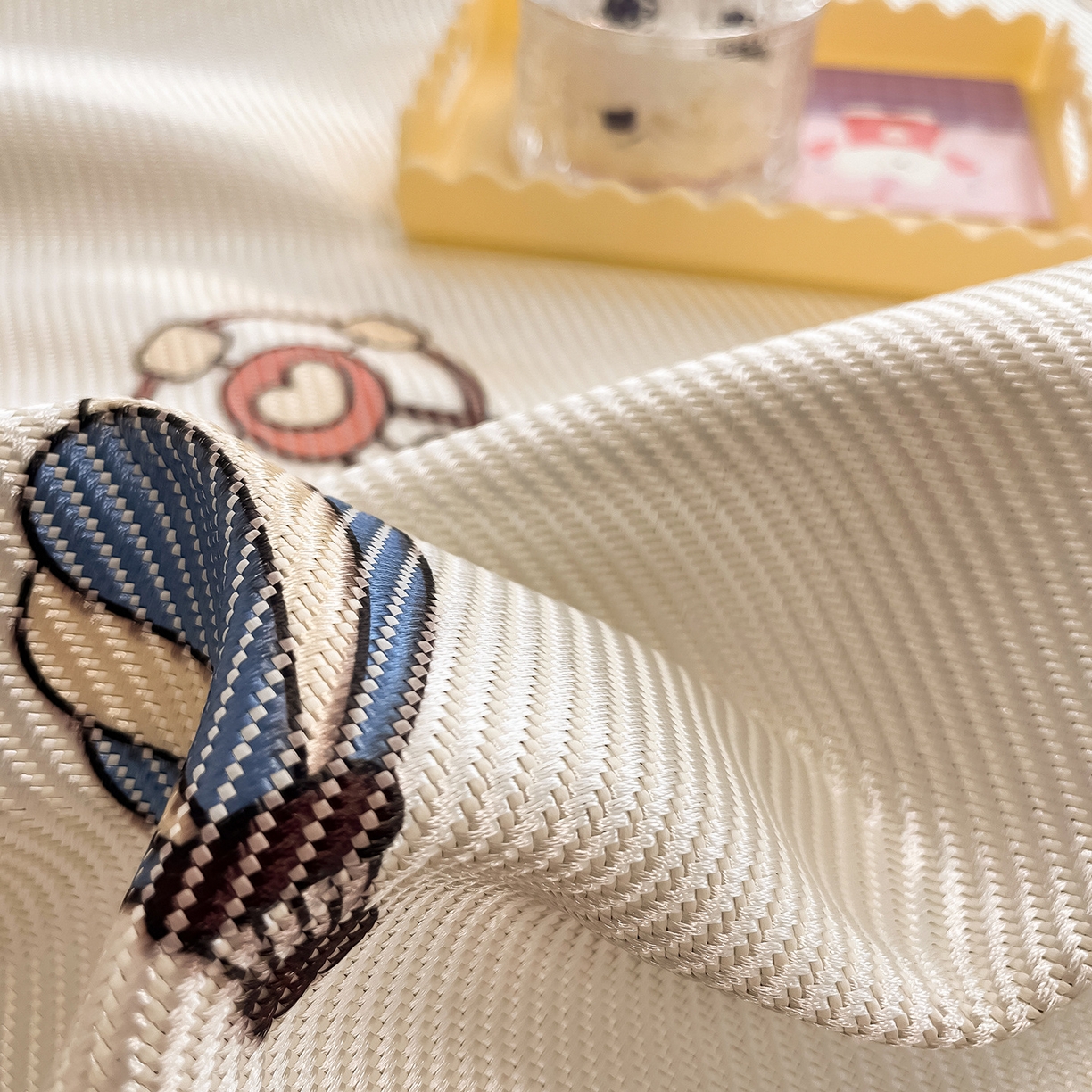 91家纺网 家纺一手货源 找家纺 懒猫家纺 2026春夏新款600D数码印花冰藤凉席席子-床笠款 游乐园