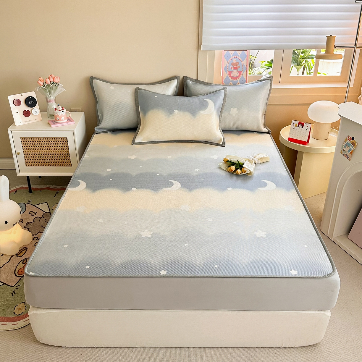 91家纺网 家纺一手货源 找家纺 懒猫家纺 2026春夏新款600D数码印花冰藤凉席席子-床笠款 星月