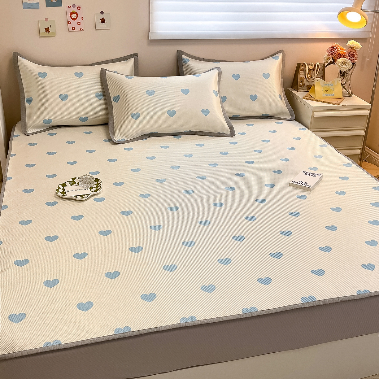 91家纺网 家纺一手货源 找家纺 懒猫家纺 2026春夏新款600D数码印花冰藤凉席席子-床笠款 小爱心