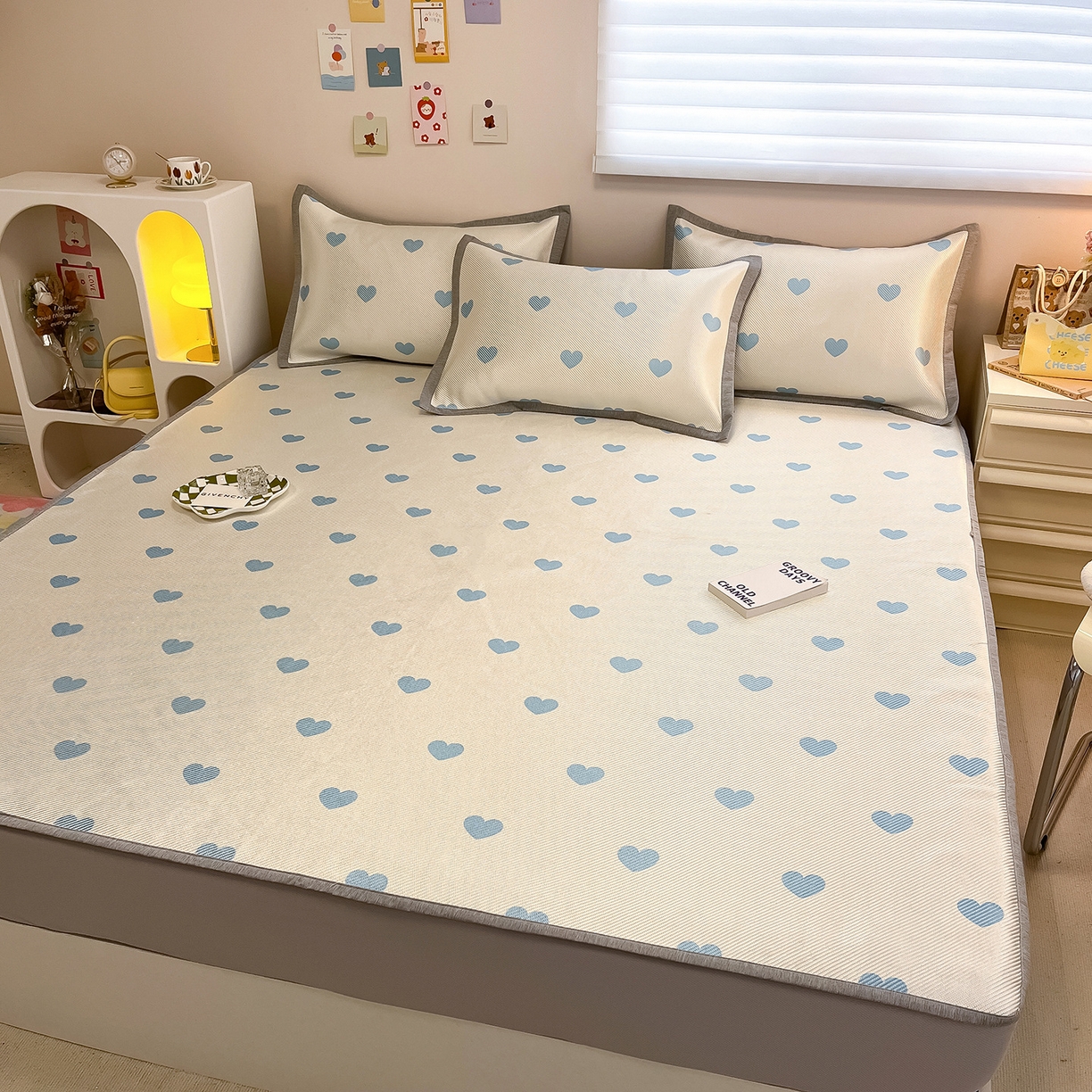 91家纺网 家纺一手货源 找家纺 懒猫家纺 2026春夏新款600D数码印花冰藤凉席席子-床笠款 小爱心