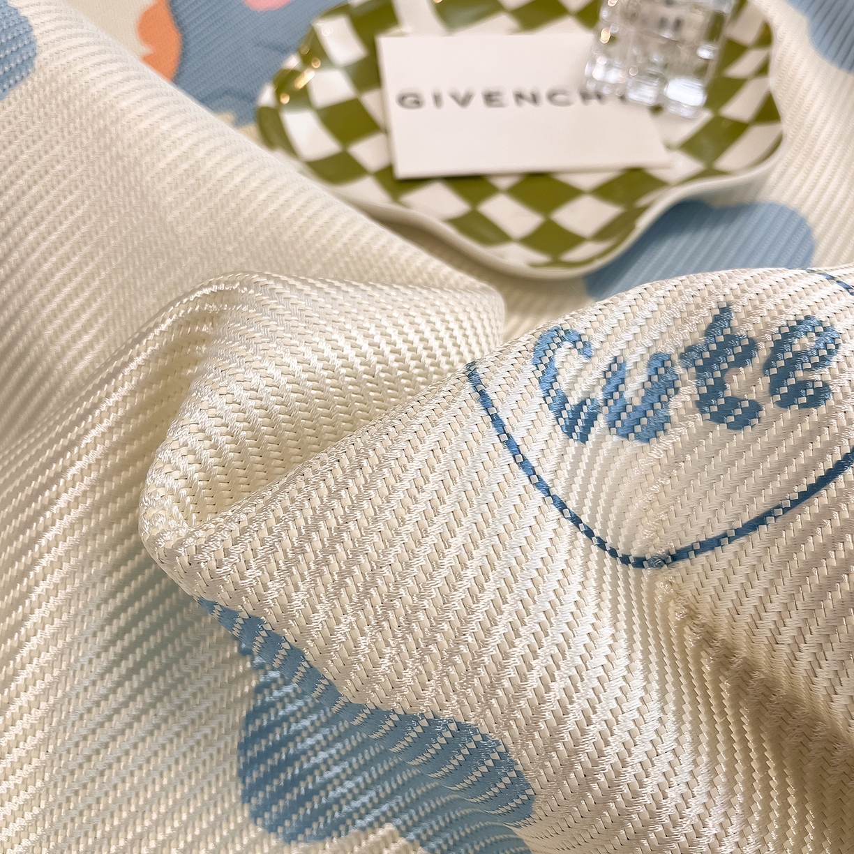 91家纺网 家纺一手货源 找家纺 懒猫家纺 2026春夏新款600D数码印花冰藤凉席席子-床笠款 小恐龙