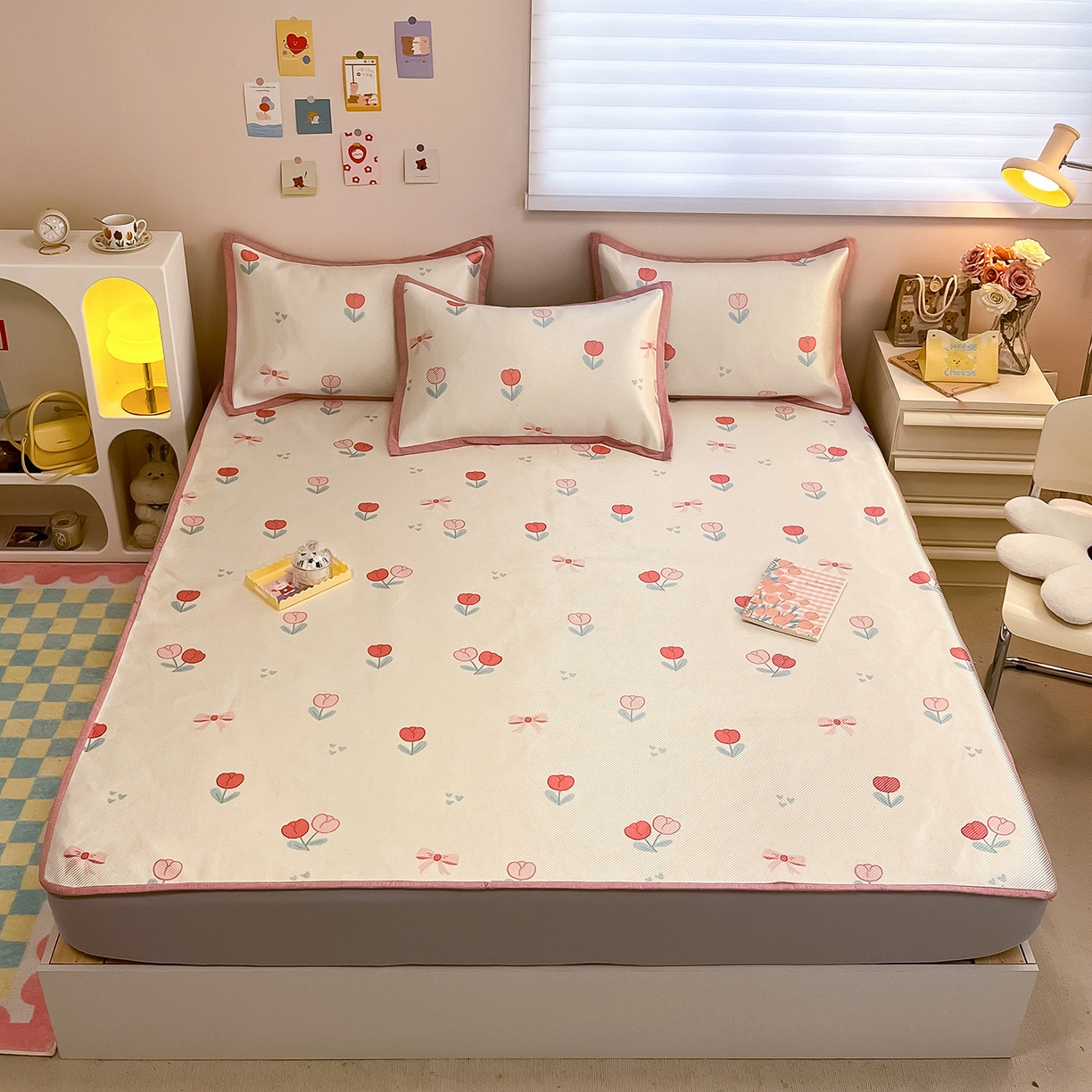 91家纺网 家纺一手货源 找家纺 懒猫家纺 2026春夏新款600D数码印花冰藤凉席席子-床笠款 郁金香