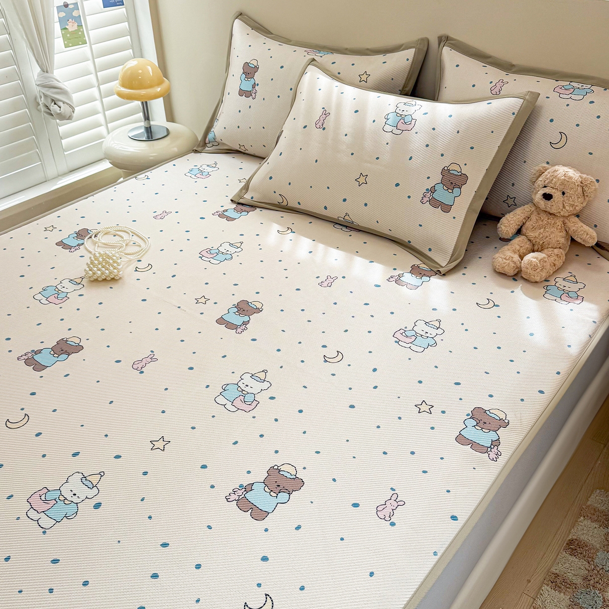 91家纺网 家纺一手货源 找家纺 懒猫家纺 2026春夏新款600D数码印花冰藤凉席席子-床笠款 睡意朦胧