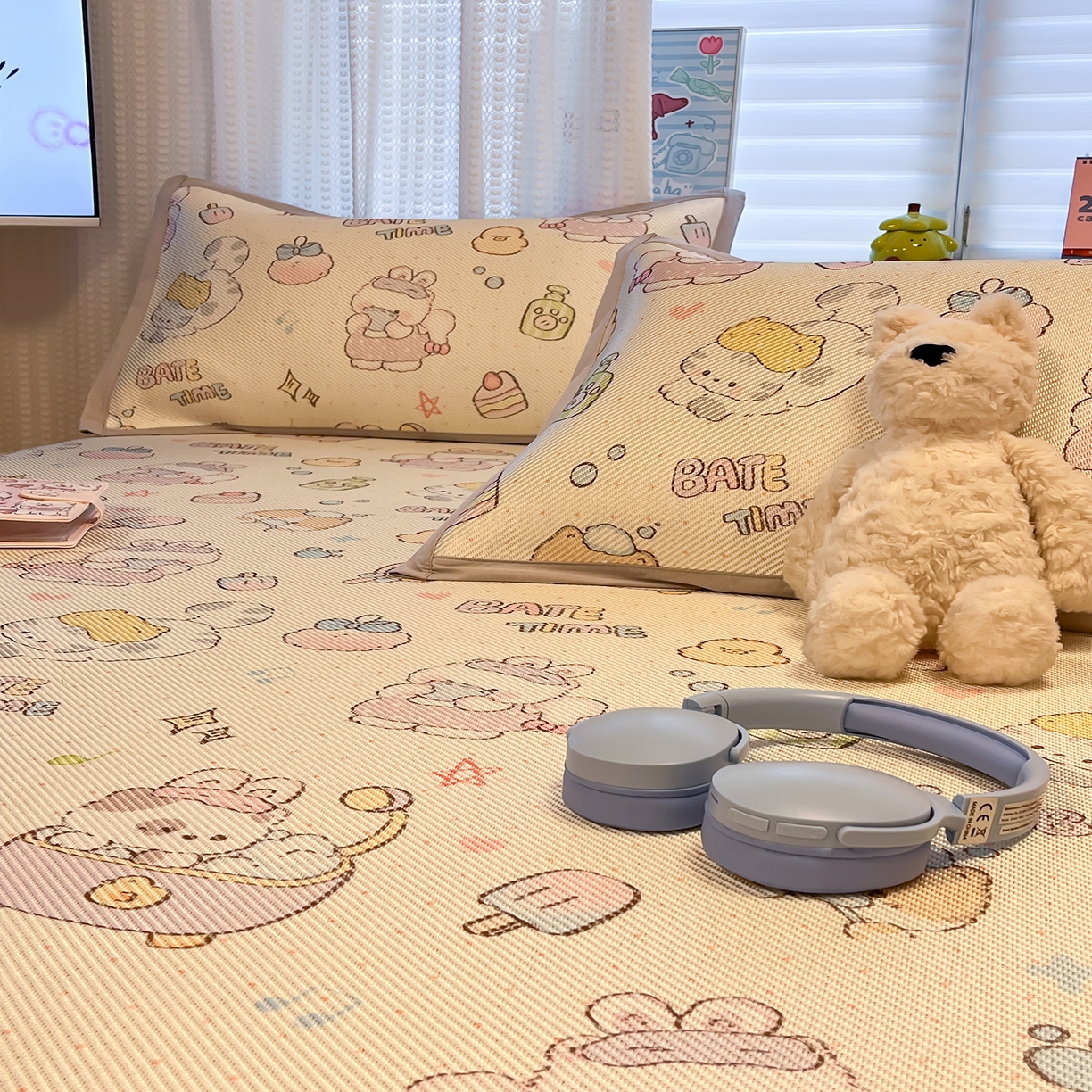 91家纺网 家纺一手货源 找家纺 懒猫家纺 2026春夏新款600D数码印花冰藤凉席席子-床笠款 小猫泡泡浴