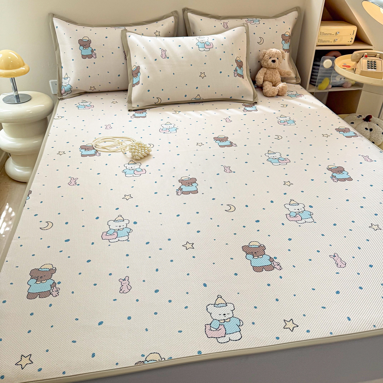 91家纺网 家纺一手货源 找家纺 懒猫家纺 2026春夏新款600D数码印花冰藤凉席席子-床笠款 睡意朦胧