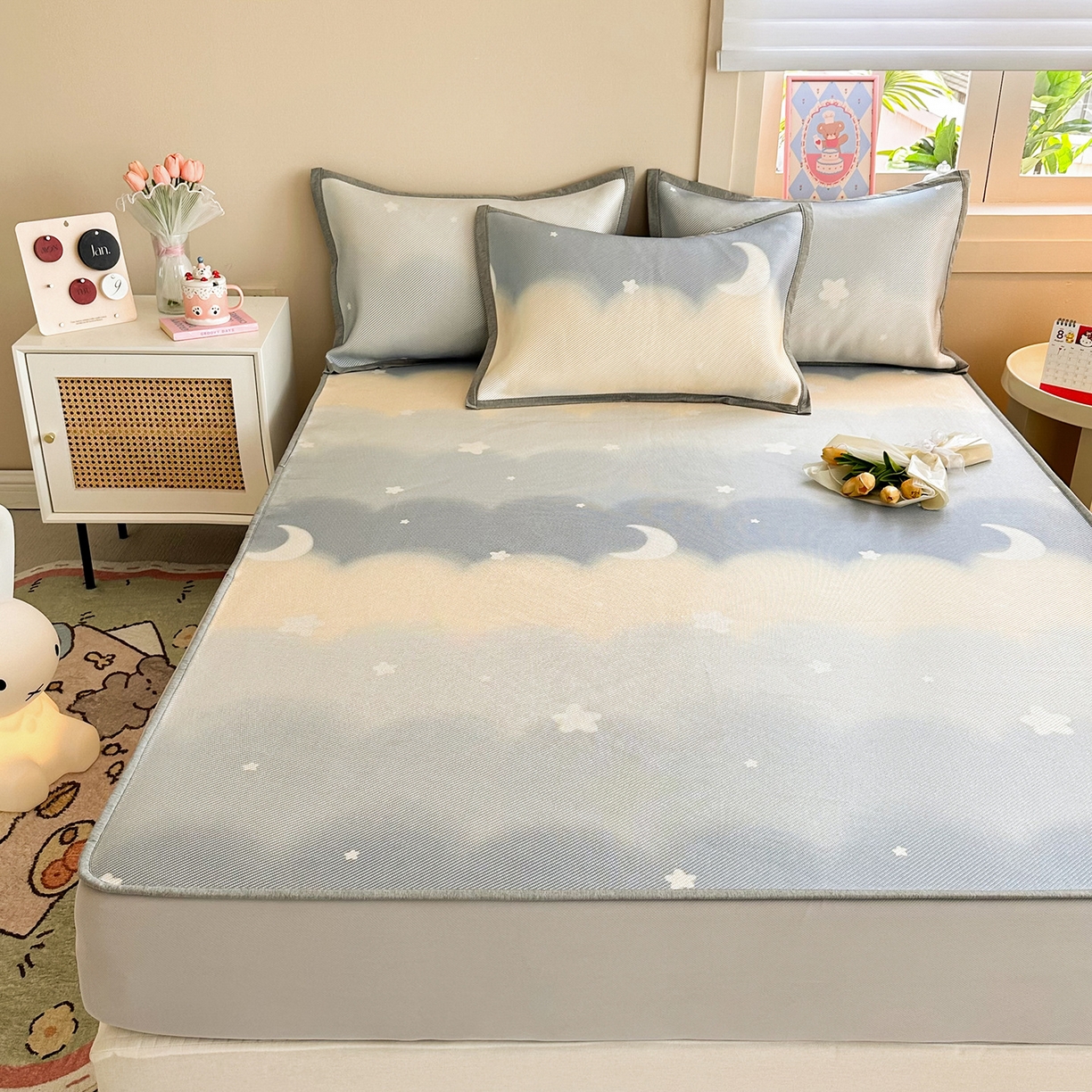 91家纺网 家纺一手货源 找家纺 懒猫家纺 2026春夏新款600D数码印花冰藤凉席席子-床笠款 星月