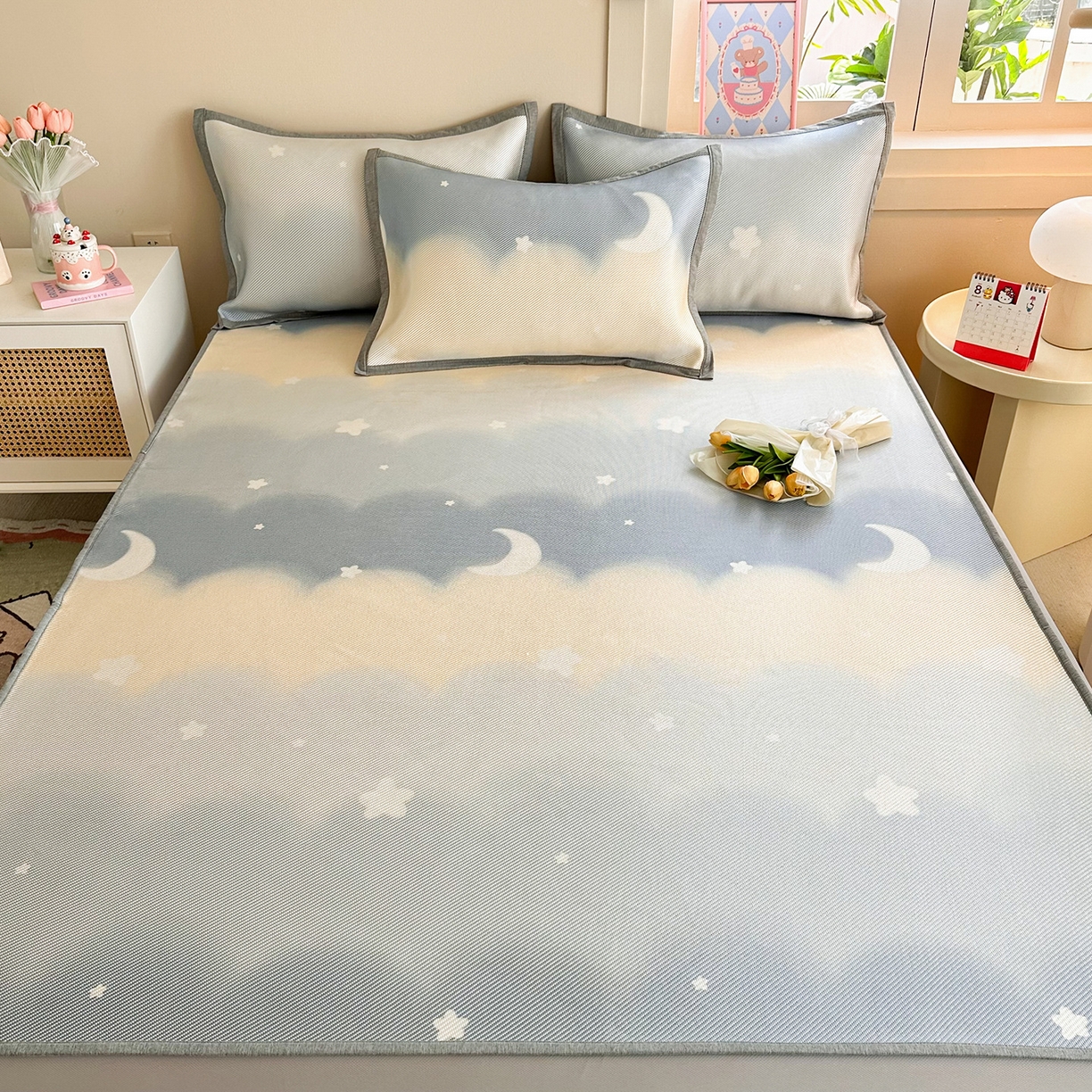 91家纺网 家纺一手货源 找家纺 懒猫家纺 2026春夏新款600D数码印花冰藤凉席席子-床笠款 星月