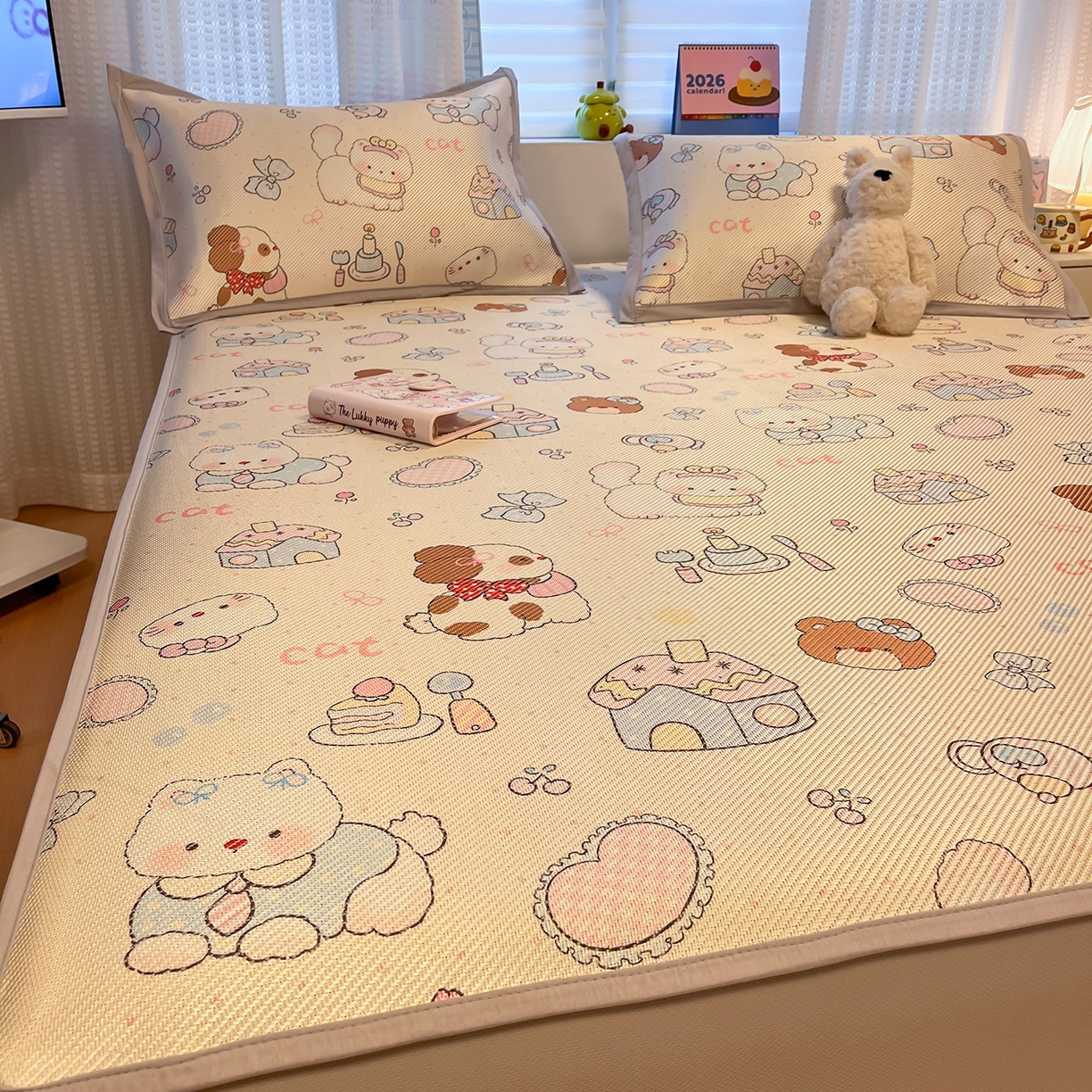 91家纺网 家纺一手货源 找家纺 懒猫家纺 2026春夏新款600D数码印花冰藤凉席席子-床笠款 甜品小屋