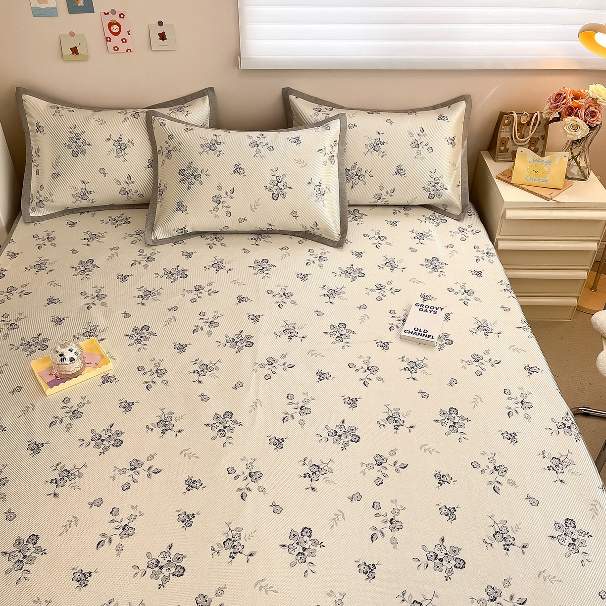 91家纺网 家纺一手货源 找家纺 懒猫家纺 2026春夏新款600D数码印花冰藤凉席席子-床笠款 时光清浅