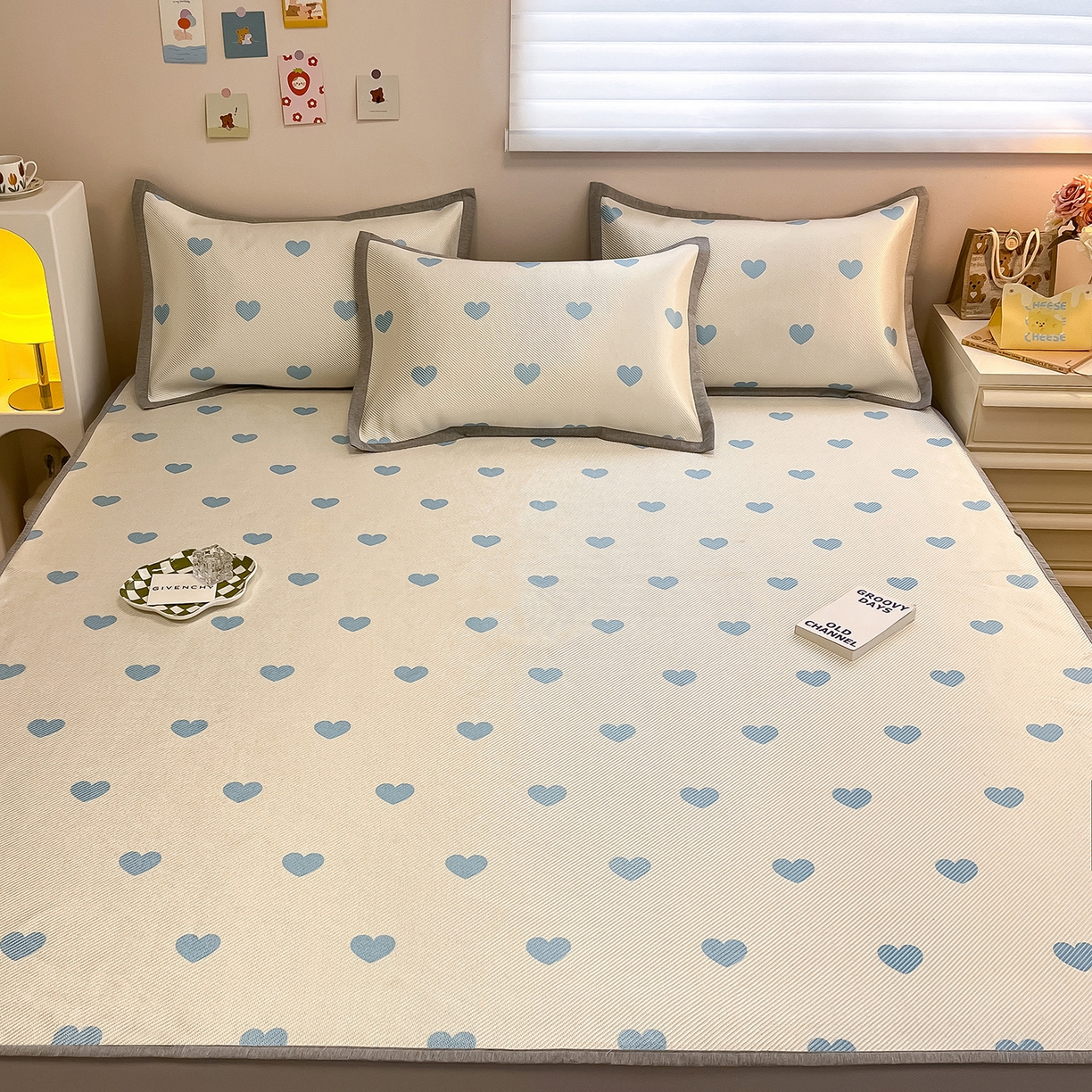 91家纺网 家纺一手货源 找家纺 懒猫家纺 2026春夏新款600D数码印花冰藤凉席席子-床笠款 小爱心