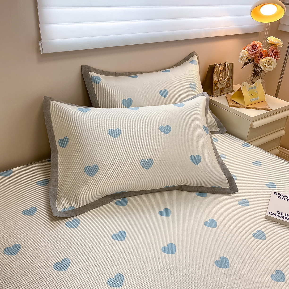 91家纺网 家纺一手货源 找家纺 懒猫家纺 2026春夏新款600D数码印花冰藤凉席席子-床笠款 小爱心