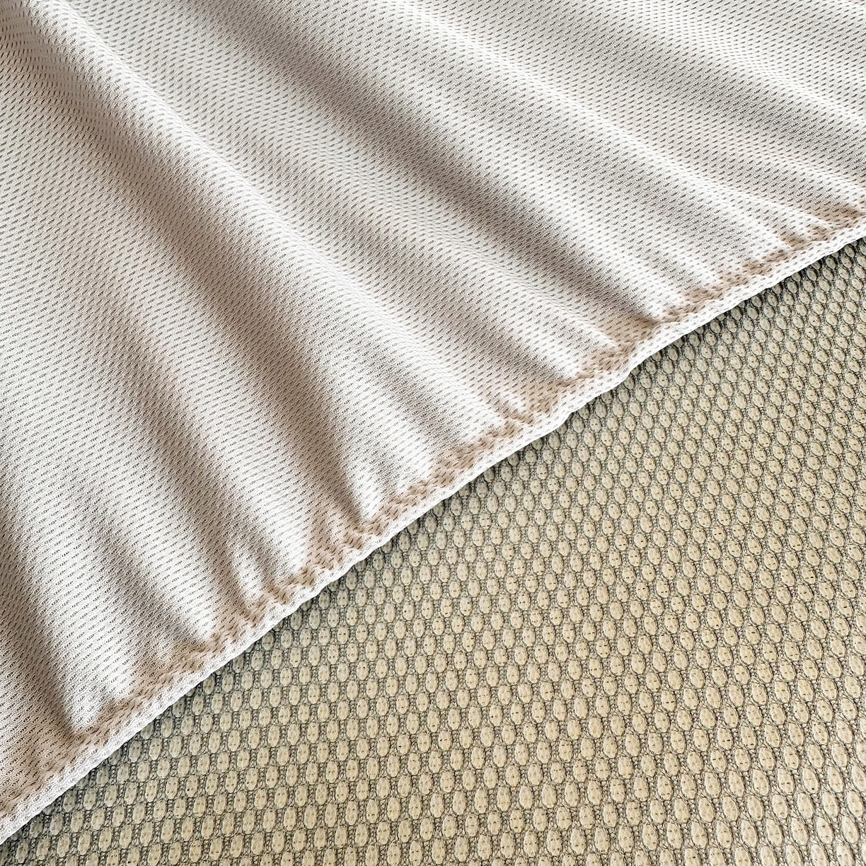 91家纺网 家纺一手货源 找家纺 懒猫家纺 2026春夏新款600D数码印花冰藤凉席席子-床笠款 星月