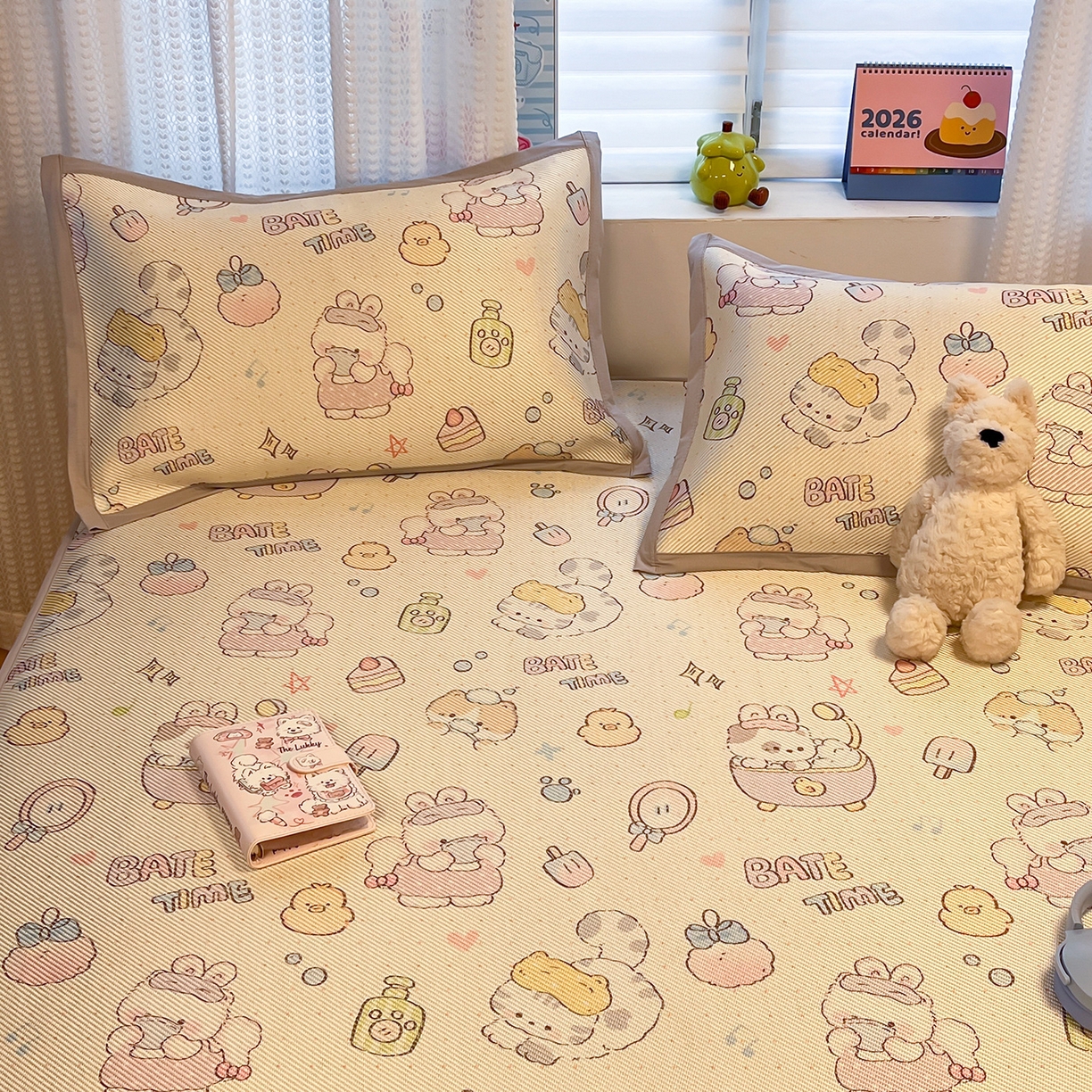 91家纺网 家纺一手货源 找家纺 懒猫家纺 2026春夏新款600D数码印花冰藤凉席席子-床笠款 小猫泡泡浴