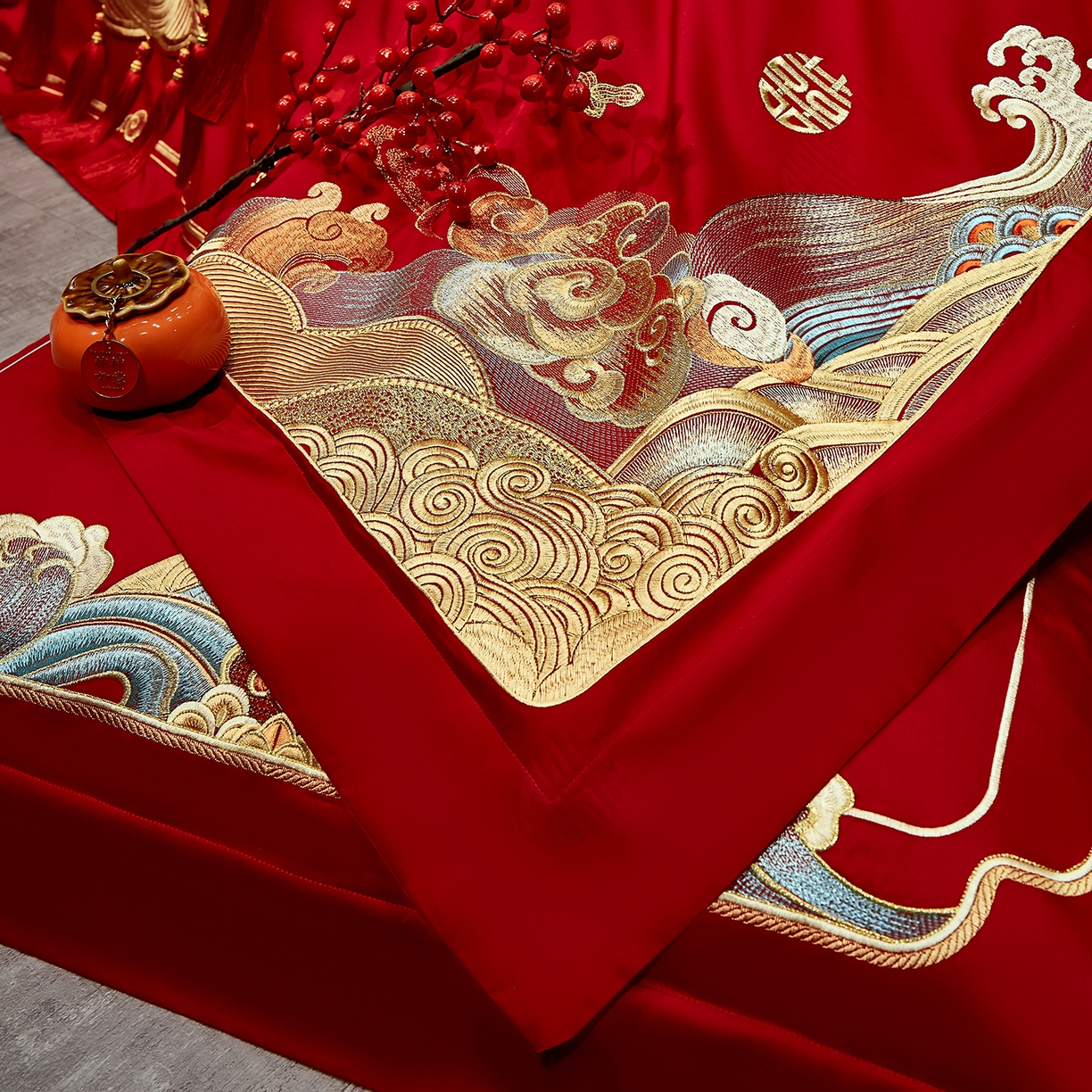 91家纺网 家纺一手货源 找家纺 蒂爵 2026新款提花顶奢重工绣花工艺款婚庆四件套多件套490系列 鸿福满堂