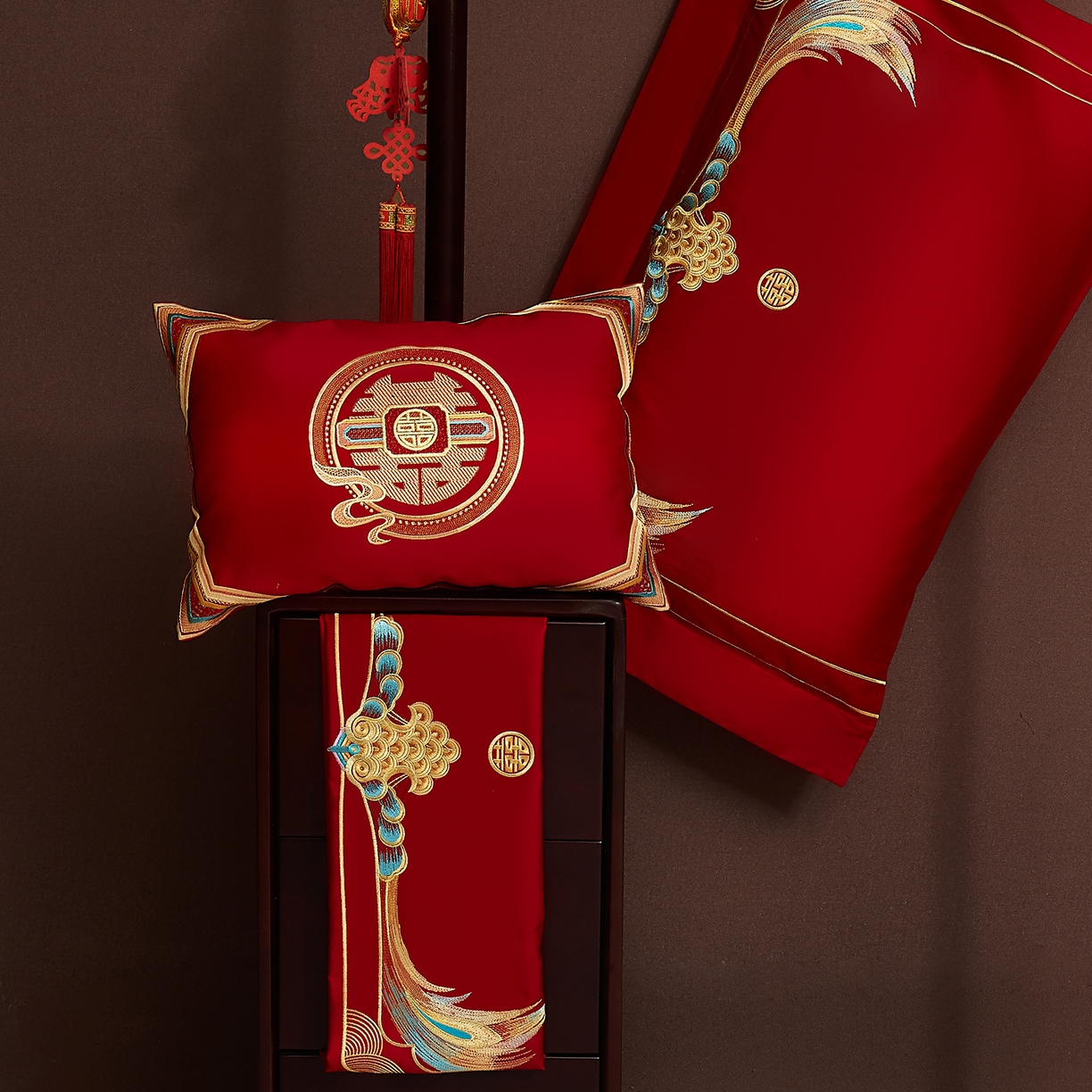 91家纺网 家纺一手货源 找家纺 蒂爵 2026新款提花顶奢重工绣花工艺款婚庆四件套多件套490系列 鸿福满堂